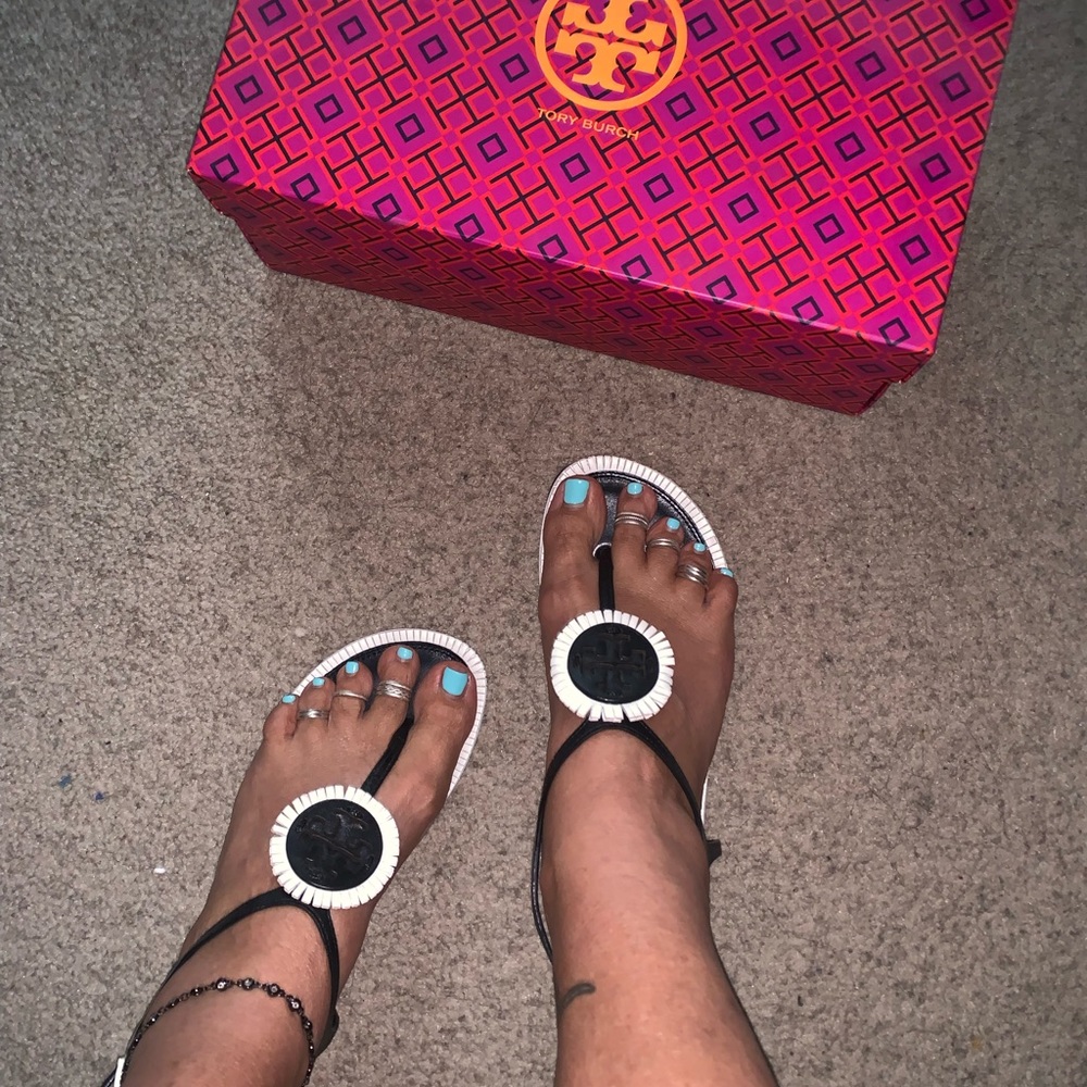 Tory Burch Miller Fringe size 7